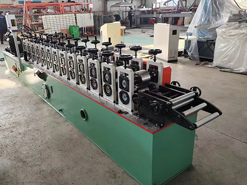 山东龙骨冷弯机