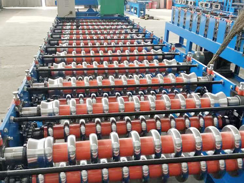 山东彩钢瓦设备